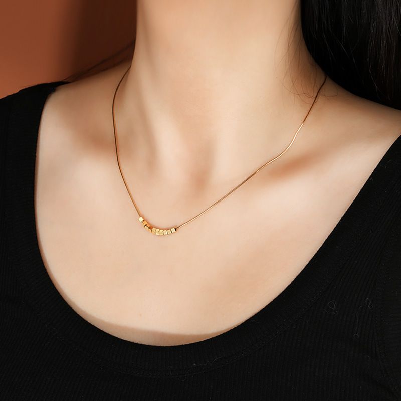 Collana in argento spezzato S Sterg Light Ladies Fashion Niche Joker Clavicle Chain_voghion.com