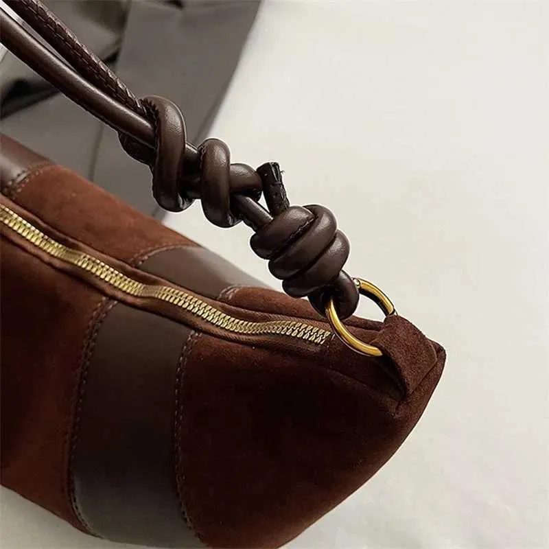 Női Vintage Félhold Crossbody Táska Kis Válltáska Hosszú Pánttal C241217_voghion.com