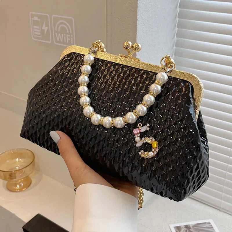 Sacs à bandoulière en argent doré pour femmes, pochette de soirée en perles, chaîne, clip, sacs à main de fête 240821_voghion.com
