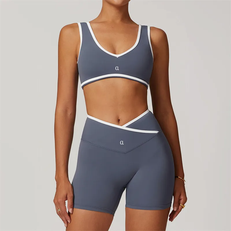 8843 Yoga Set Dames Tweedelige bralette Gym Trainingspakken BH Fiess Shorts Fared Broek Workout Sportkleding_voghion.com