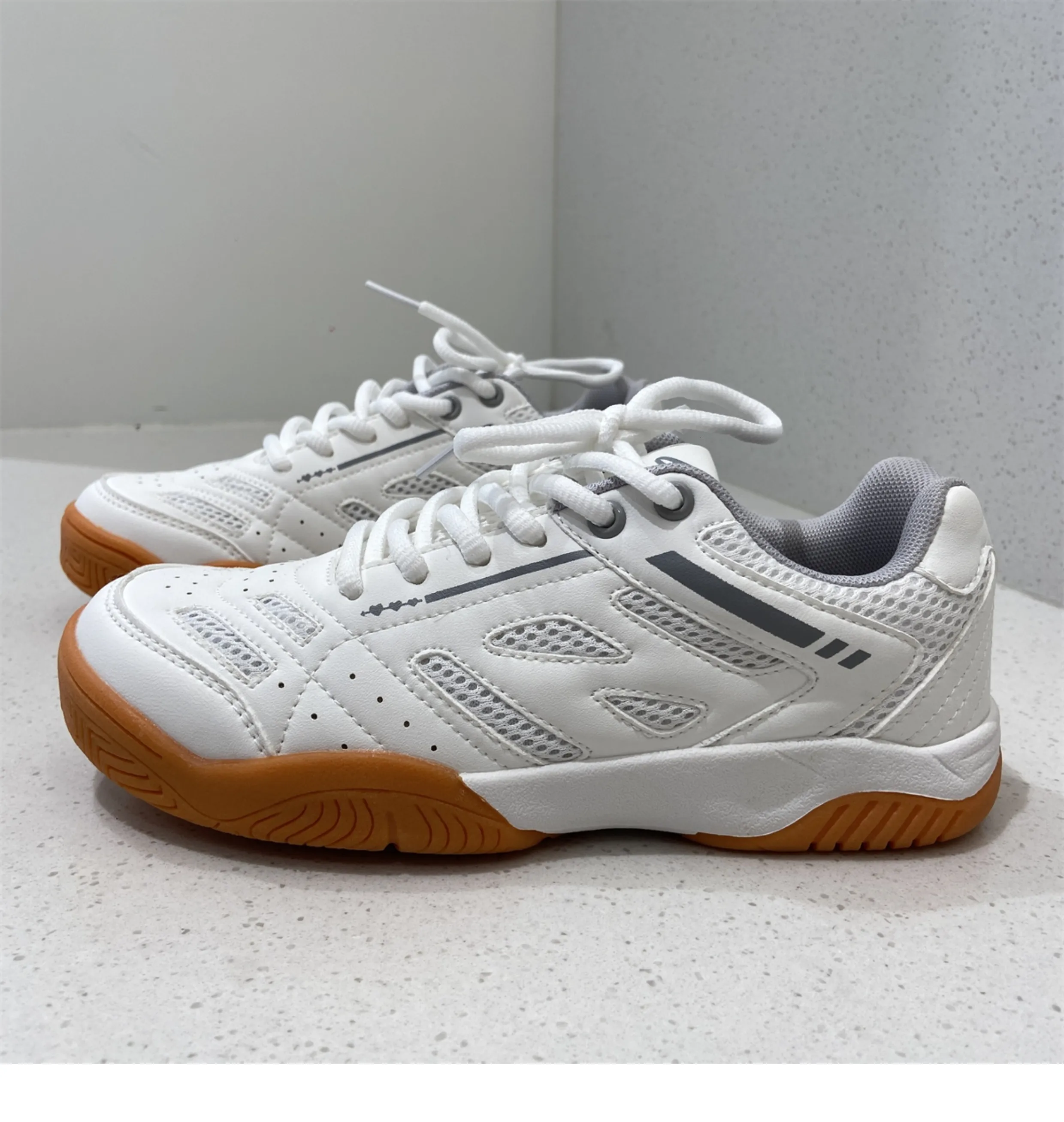White Mesh Sports Sneakers Women - Ideal for Student Use in Table Tennis, Badminton, and Running Activities_voghion.com