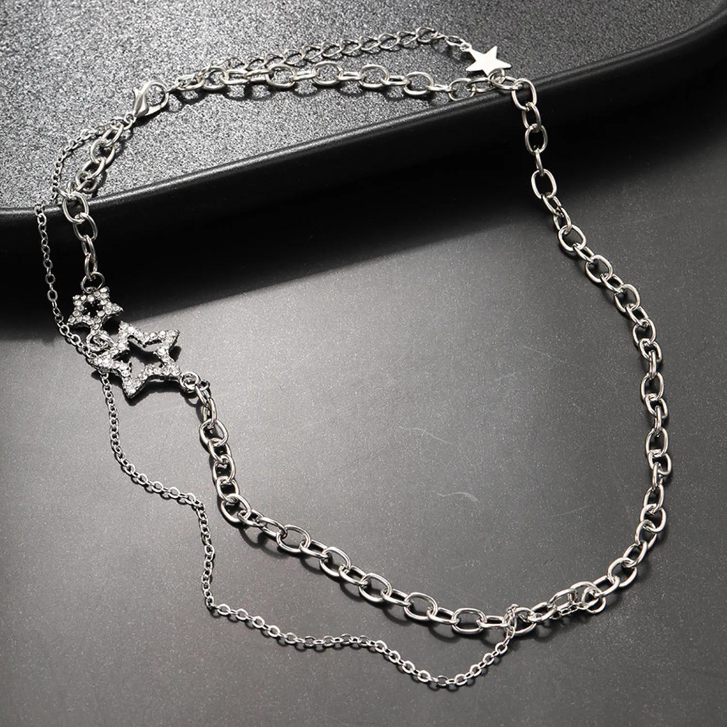 Collane con ciondolo Stella lucida Collana girocollo con nappa a strati Gioielli per donna 2024 Moda Pentagramma Catena color argento_voghion.com