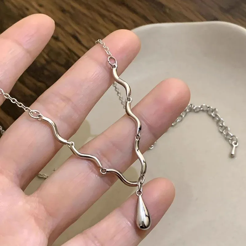 Irregular Water Drop Pendant Necklace For Women Elegant Style_voghion.com