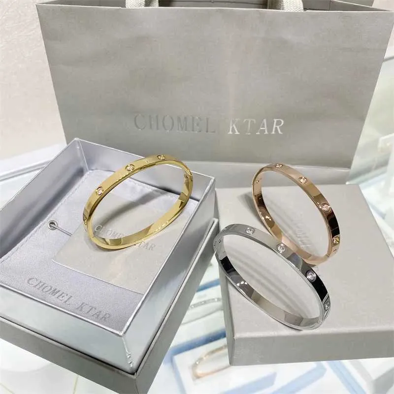 Classic Zircon Charm Bangle Bracelet For Couples Stainless Steel_voghion.com