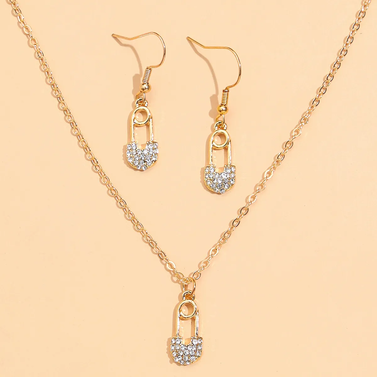 Collane con ciondolo 2023 2 pezzi/set Collana con spilla di sicurezza in cristallo alla moda per donne Ragazza Catena al collo Ciondoli Collare Compleanno_voghion.com