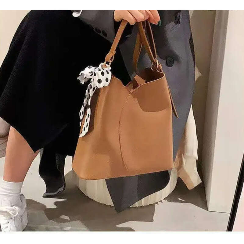 simple Leisure Shoulder Handbag, Large Capacity Ladies Handbag_voghion.com