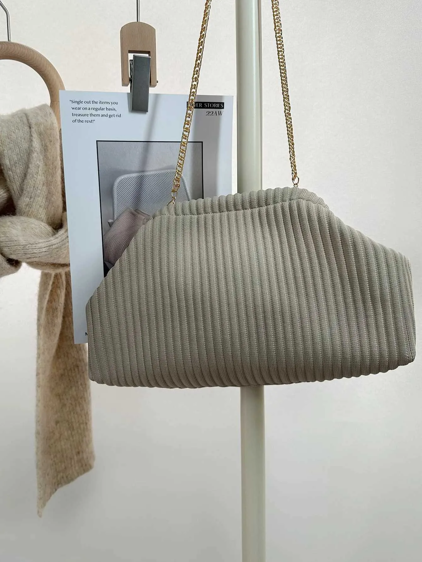 Fall/Winter thickened knitted corduroy evening crossbody bag stylish chain shoulder straps elegant womens wallets simple_voghion.com