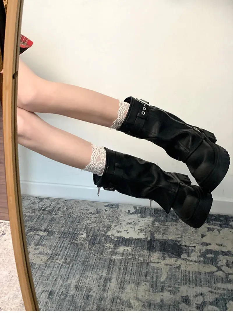 Elegant Women's Biker Boots With Belt Buckle And Platform Flat Sole_voghion.com