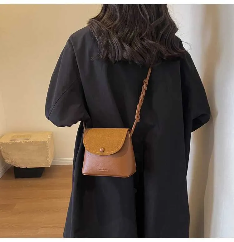 Women's Crossbody Bag Small Shoulder Bag Pu Leather Square Design_voghion.com
