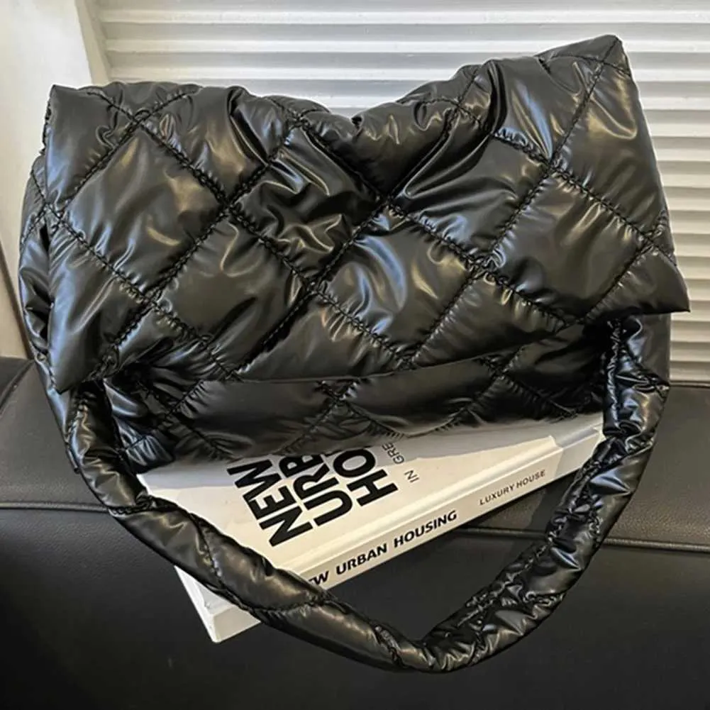 Borsa a tracolla imbottita in cotone imbottito invernale da donna alla moda, 2023, in nylon_voghion.com