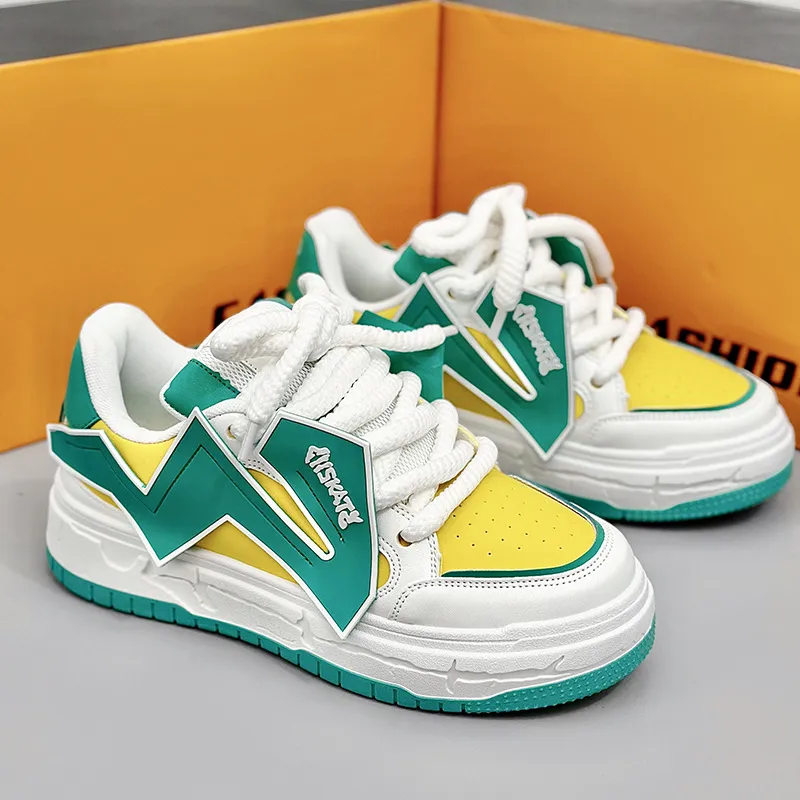 Nischendesign Haruku Hong Kong Stil Brot Casual Neue nationale Flutmarke Pop Port Kateboarding Herren Hacke 323 1_voghion.com