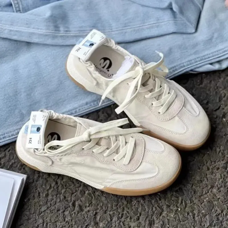 Série de ballet Entraînement allemand Été Petites chaussures blanches à semelle souple respirantes Forrest Gump Femmes Sports Loisirs Toile_voghion.com