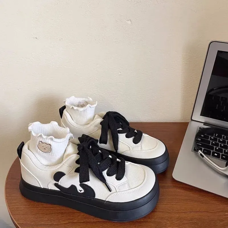 Runde Zehenpartie, flache Unterseite, atmungsaktiv, Cartoon-Dekoration, Skateboard, lässig, modisch, bequem, vielseitig, Sportschuhe_voghion.com