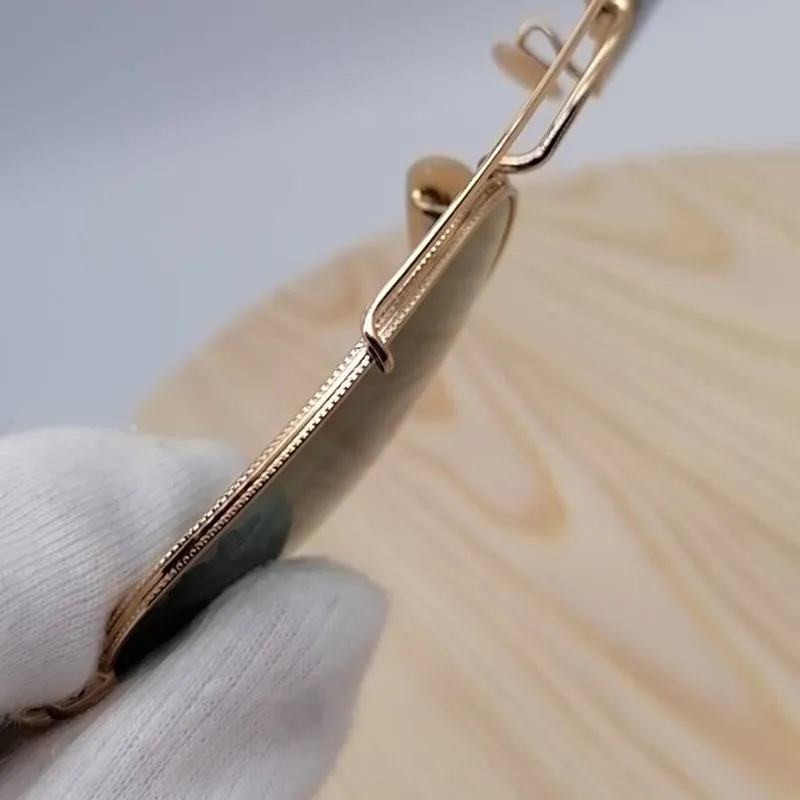 Occhiali da sole quadrati con montatura in metallo da uomo e da donna, lenti in vero vetro, occhiali da sole alla moda con custodia in pelle e tutto_voghion.com