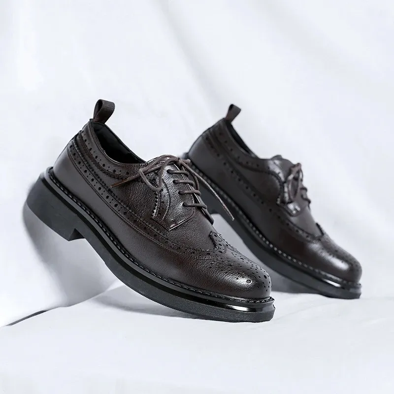 Novos sapatos Brogues clássicos da moda para homens Oxfords com cadarço em couro preto formal para festa de casamento 240614_voghion.com