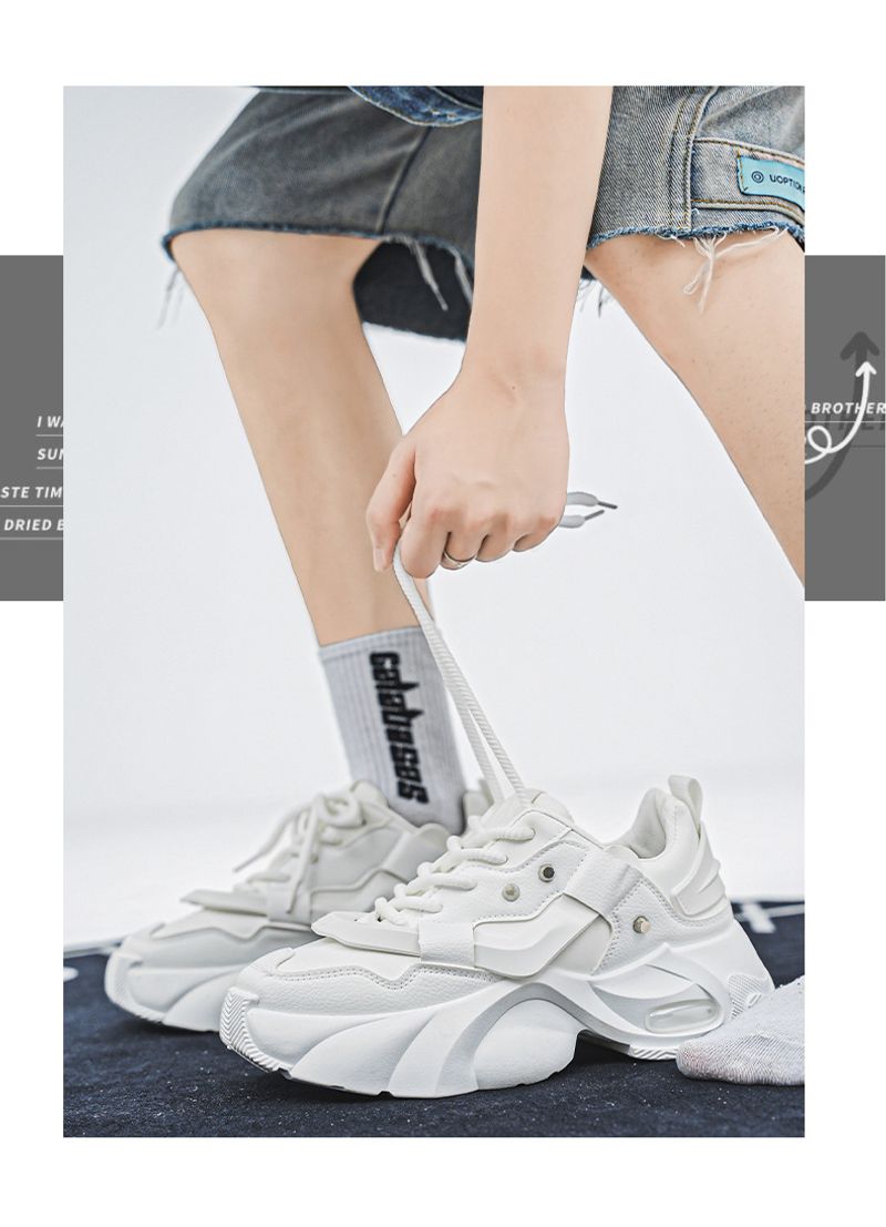 Nowy trend na trampki, który pasuje do wszystkiego_voghion.com