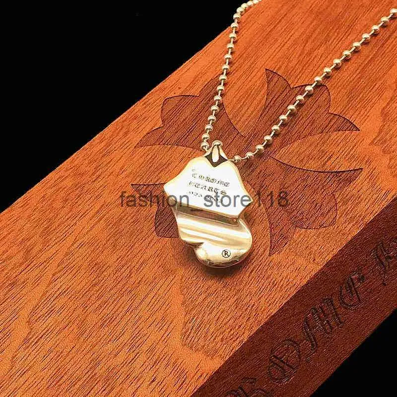 Pendant Necklace Chrome Design Rocking Rolling Antique Style_voghion.com