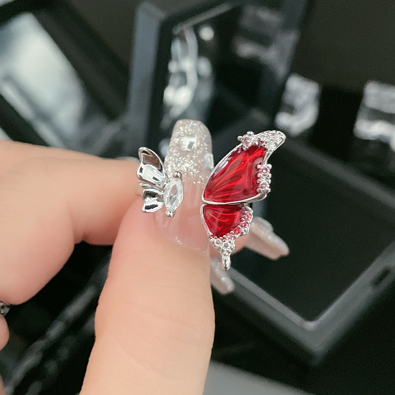 French new sweet and cool butterfly drop glaze opening for women's Instagram Cool style light luxury high-end_voghion.com