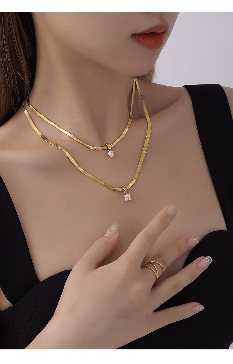 Instagram Trendy Snake Bone Necklace Xiaozhong, Light Luxury Gold Plated Zircon Pendant, Folding Clavicle Neckchain for_voghion.com