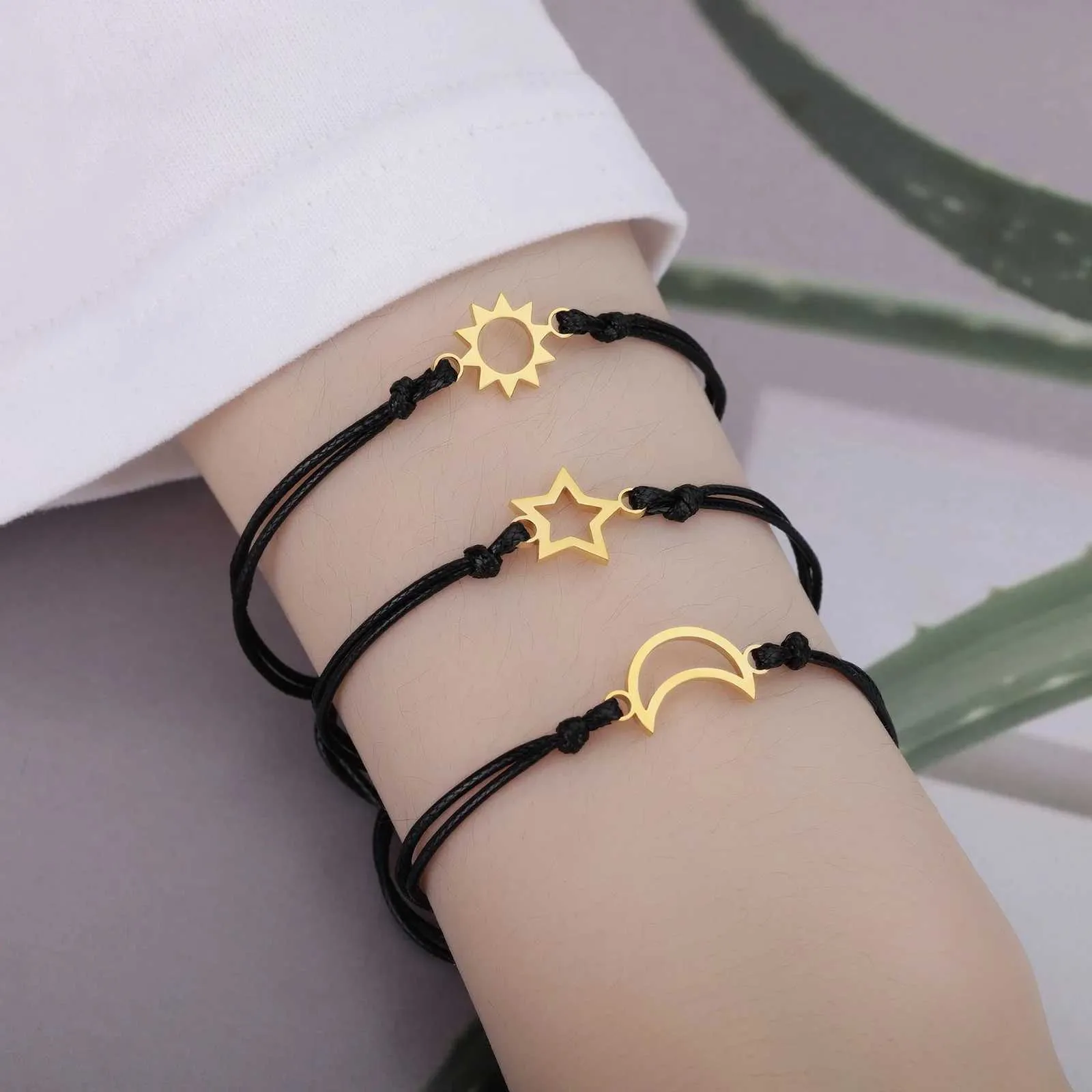 Adjustable Friendship Bracelets Sun Moon Star Set For Women_voghion.com