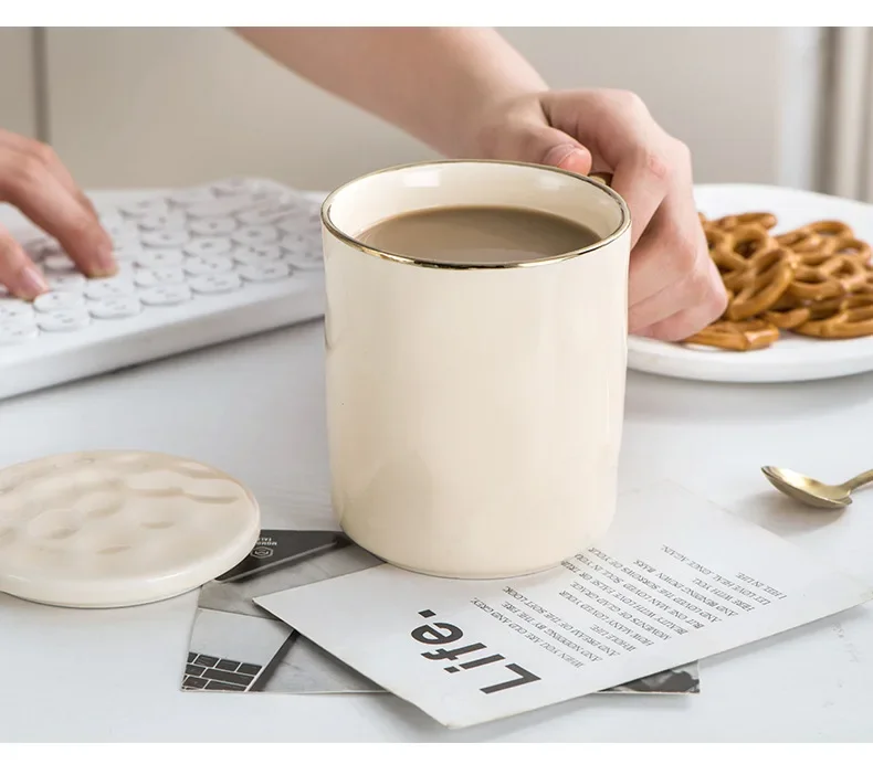 Nordic Style Ceramic Coffee Mug With Gold Rim For Tea And Milk_voghion.com