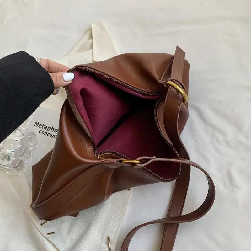 Borsa a spalla e hobo bag da donna in stile retrò_voghion.com