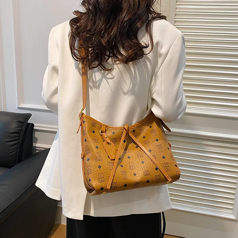 Kostenloser Versand Designer Schulter Taschen Einzelnen Tote Bär Crossbody Mode Frauen Tasche_voghion.com