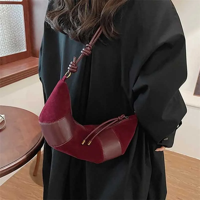 Női Vintage Félhold Crossbody Táska Kis Válltáska Hosszú Pánttal C241217_voghion.com
