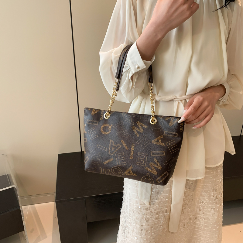 Sac imprimé pour femmes, nouvelle mode, Texture élégante, sac à bandoulière rétro européen et américain, sac à main sous les bras, 2024