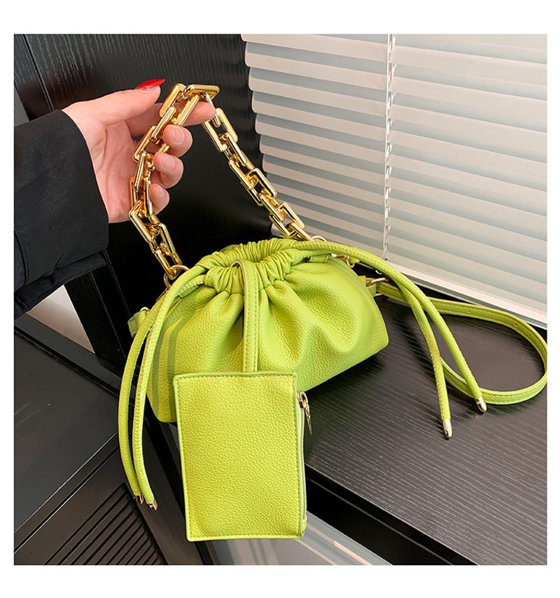 Koreanische Version der Mode-Beuteltasche 2024 neue Handtasche Litschi-Muster einfache Kette Umhängetasche Kind und_voghion.com