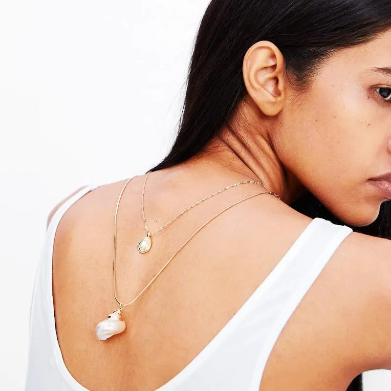 Pendant Necklaces The Two Suits Natural Conch Shells Alloy Necklace Style Deserve To Act Role Of Shell Pearl_voghion.com