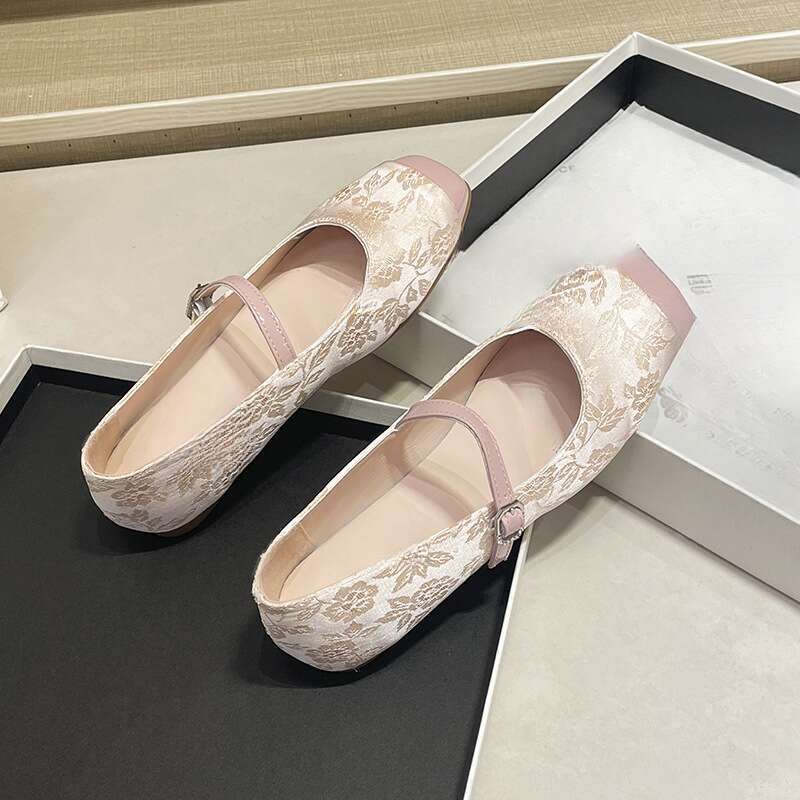 Neue Mary Jane Damen Frühlings-Cheongsam-Schuhe mit dicker Unterseite und flachem Absatz, Pferdegesicht, kleine duftende quadratische Zehenpartie_voghion.com