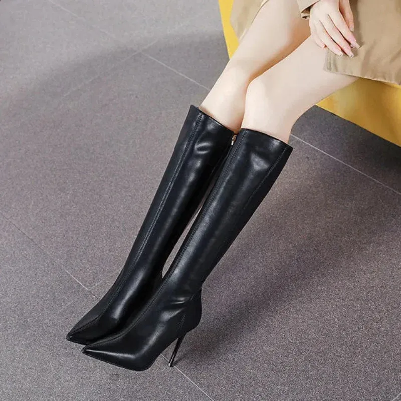 Schwarze lange spitze Zehen Super High Heels Damen Winter Knieschaft Stiefel Trend Halbe Saison 241116_voghion.com