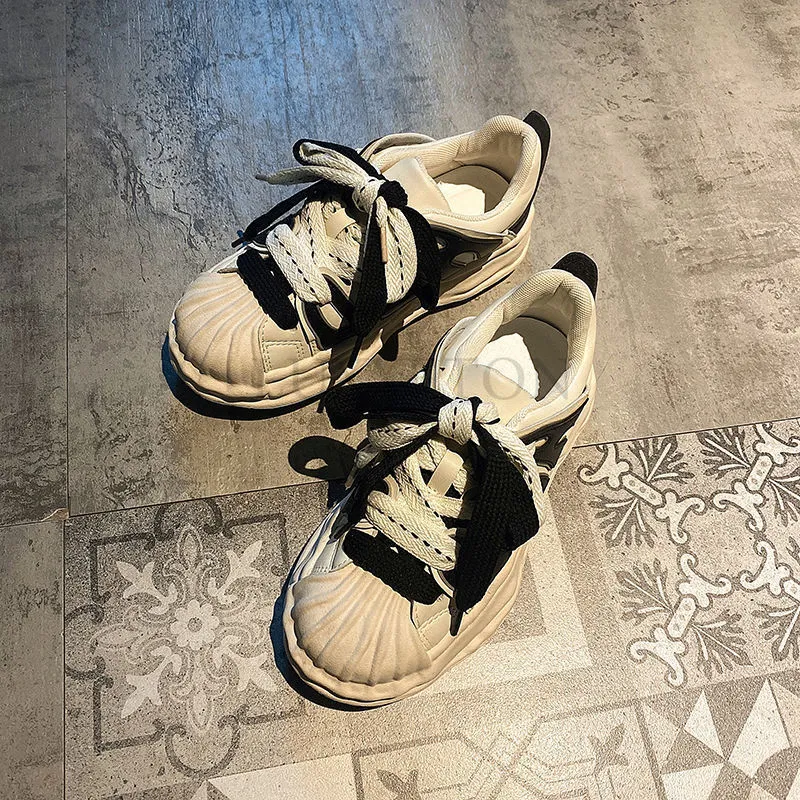 Thick Soled Round Toe Sponge Cake Heel With Dissoed Bottom Letter Skateboard For Comfortable And Versatile Sports Shoes_voghion.com