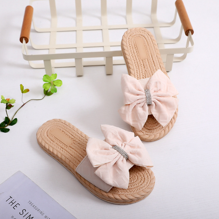 Nuevo Suela de cáñamo tejida de imitación de hierba para uso exterior, arrastre de una línea, zapatos planos de mujer a la moda de playa con diamantes_voghion.com