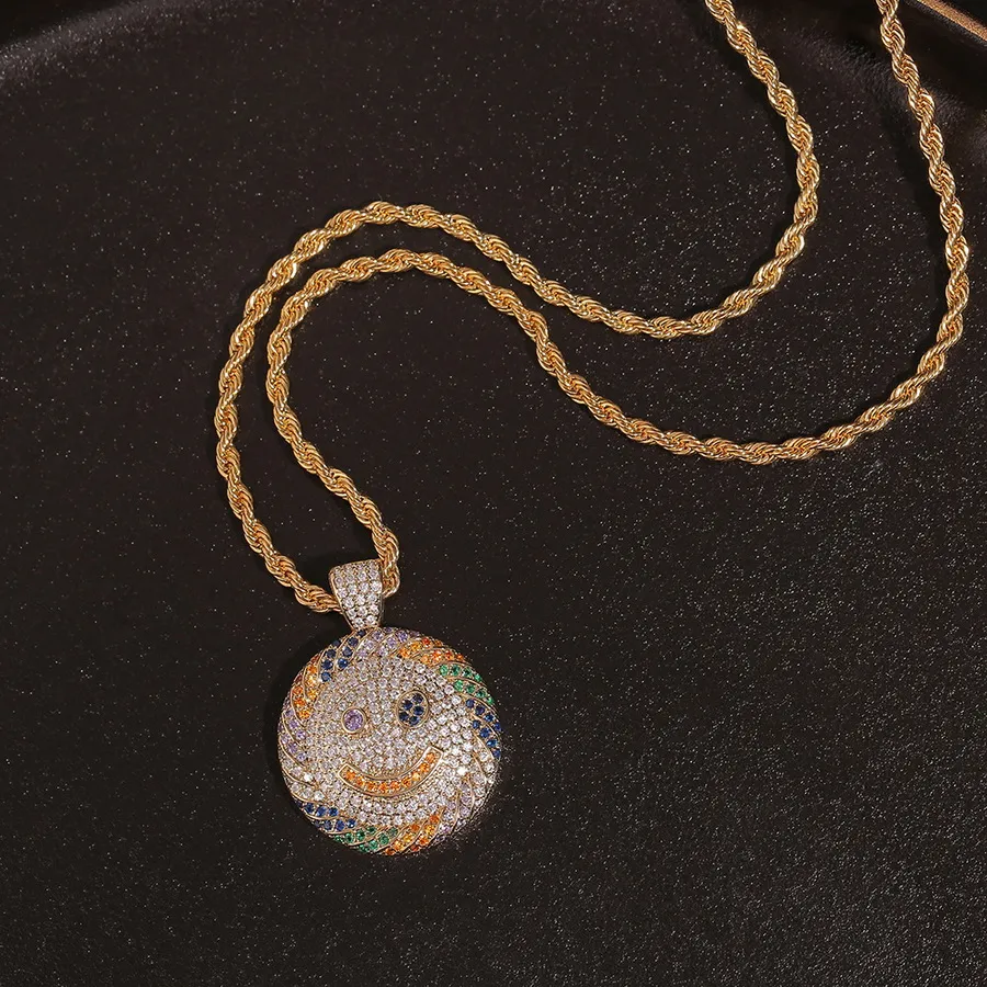 Smiley Face Pendant Necklace With Diamond Micro Inlay For Unisex_voghion.com