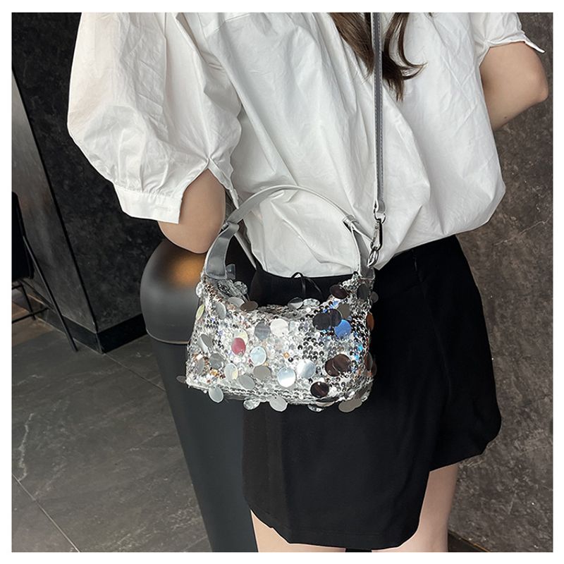 Modische kleine quadratische Tasche Damen im neuen ausländischen Stil 2024 mit Pailletten, Knödeltasche, vielseitige_voghion.com