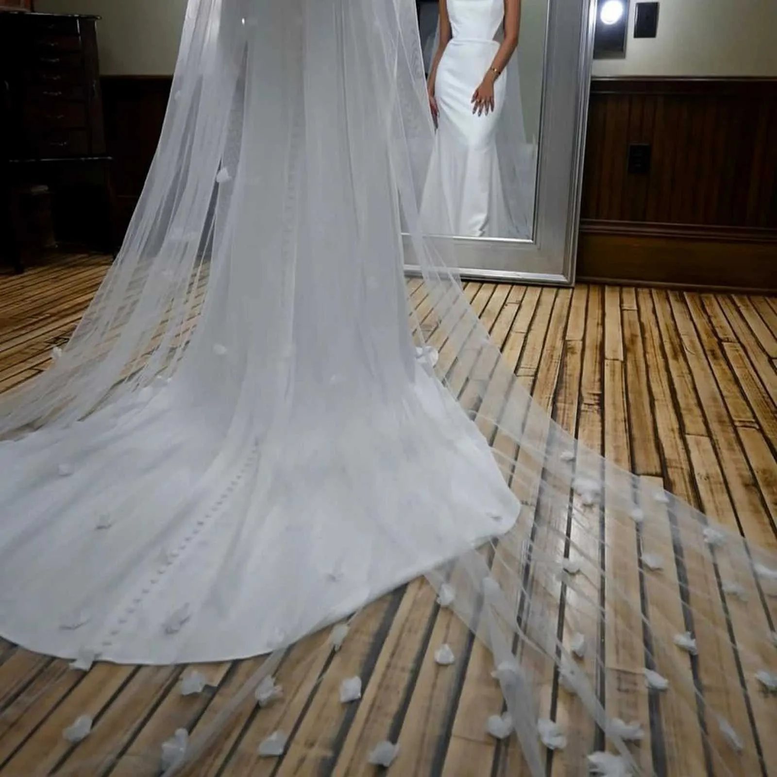 Hair Jewelry Long Cathedral Bridal 3D Flowers 1 Layer Soft Veil With Comb Wedding Accessories For Bride V20_voghion.com