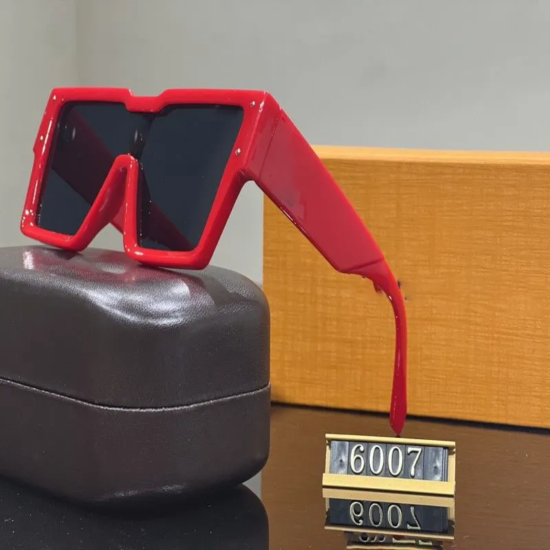Occhiali da sole di design per uomo e donna con protezione uv400_voghion.com