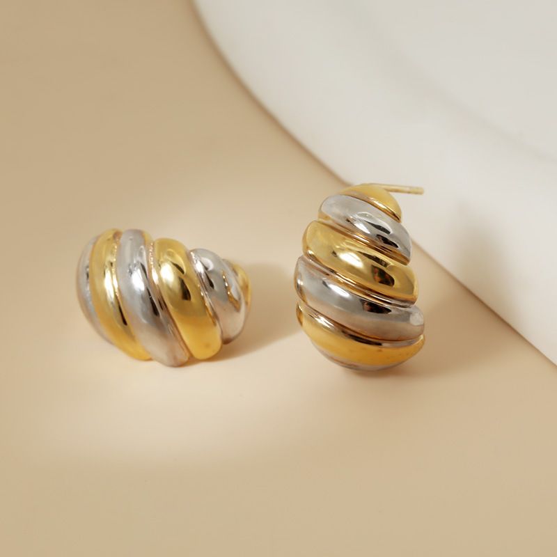 Boucles d'oreilles à clous en corne assortie à double couleur en argent plaqué or pour femmes, boucles d'oreilles légères rouges assorties_voghion.com