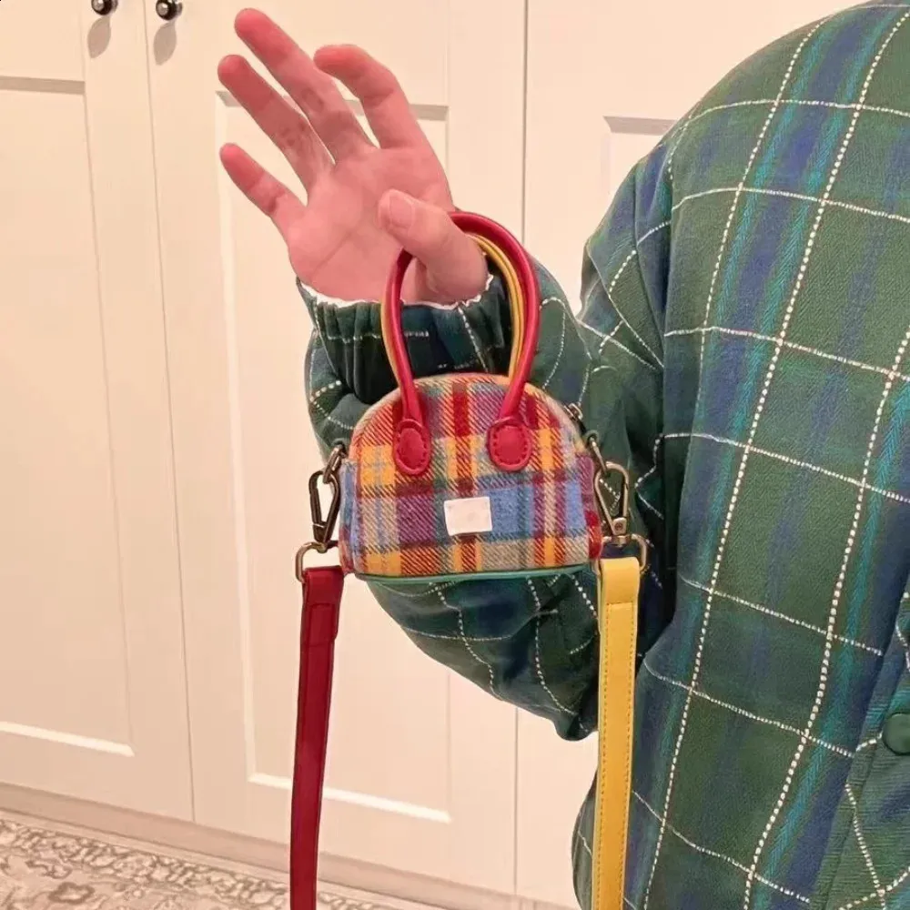 Handtasche, Schultertasche, Umhängetasche, Retro-Plaid-Kopfhörer, kleine Weihnachts-Geldbörse, Geschenk für Mama 240912_voghion.com