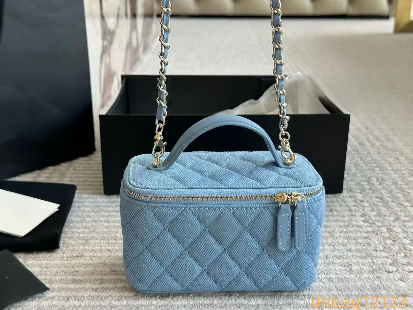 Ladies' Cowboy Box Designer Top Handle Filling Pads Cross Shoulder Makeup Caid Lipstick Stand Mini Retro Chain Coin_voghion.com