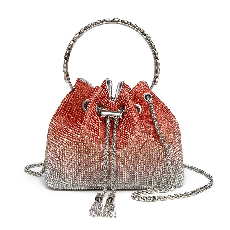 Borsa con strass primavera estate 2025 - Pochette a tracolla e a spalla da donna firmata con spedizione gratuita, catena di cristalli glamour_voghion.com