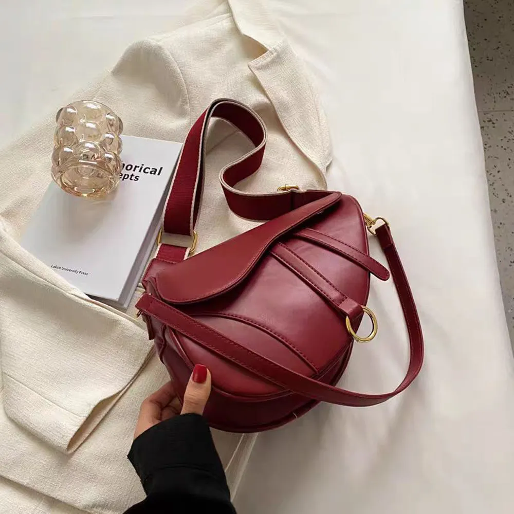 Designer Saddle HorsebitShoulder Bags Handbag Fashion Cross Body Bag Women's Classic Retro Handbags Versatile Portable_voghion.com