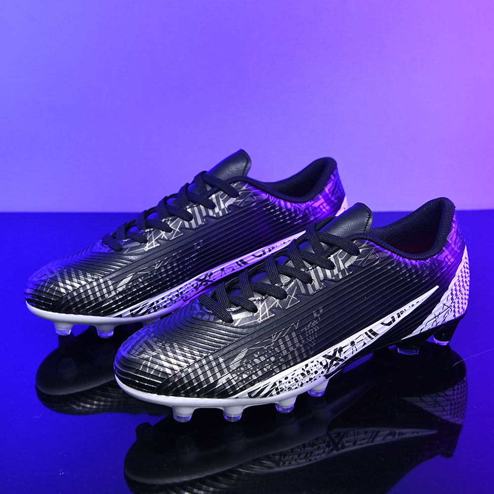 Professional Men Soccer Shoes Outdoor Training Anti-Skid Wear-Resistant Grass Match Sneakers Football Boots Ultralight_voghion.com