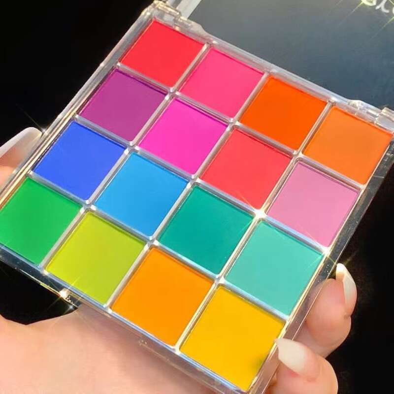 Sombra de ojos nude mate perlado arcoíris de 16 colores Luscious_voghion.com