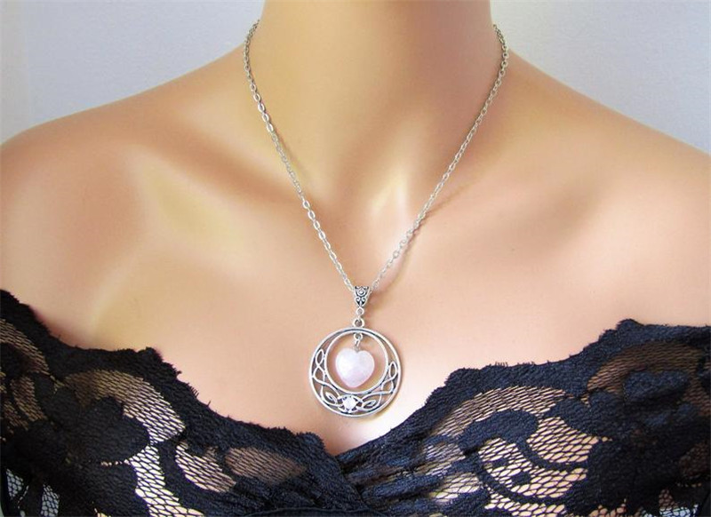 Collane Collana Celtica Amore Infinito con Cuore di Quarzo Rosa_voghion.com