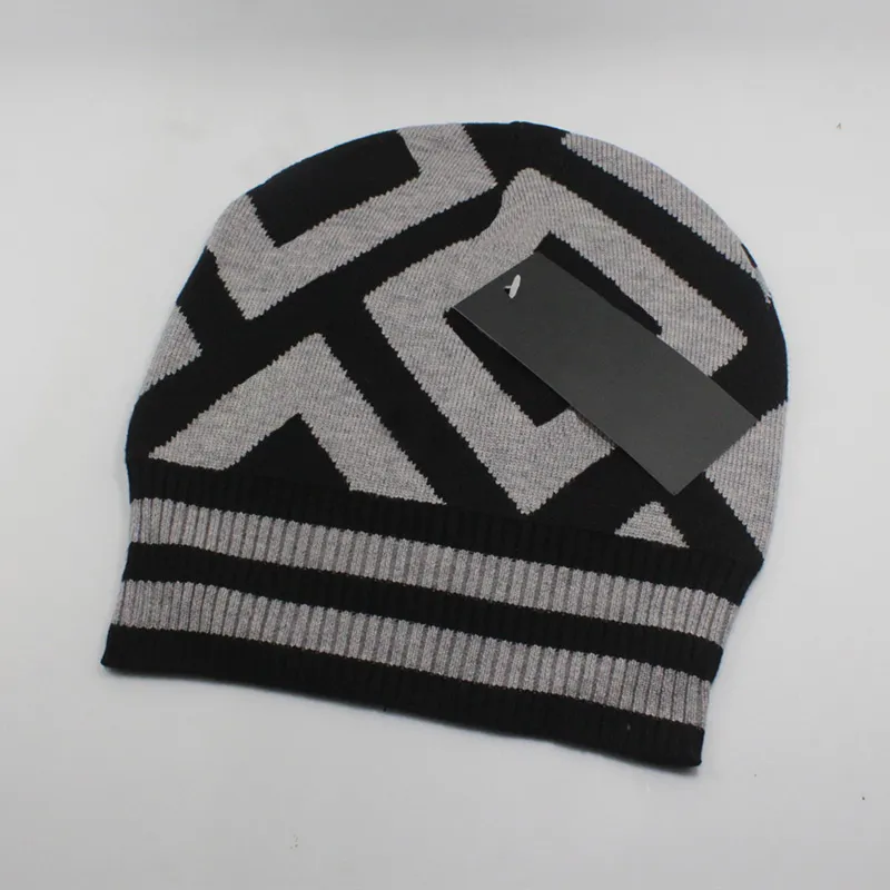 Uomo Designer Berretto invernale Donna Berretto con teschio Cappello Berretto Cappelli da sci Snapback Maschera Uomo Cotone Unisex Cashmere Patchwork Lettere_voghion.com