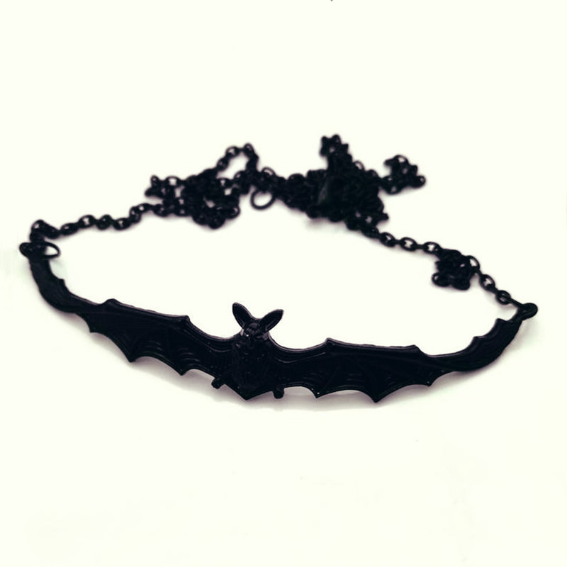 Colliers Mode Gothique Noir Grand Collier Aile Ouverte Chauve-Souris Volante_voghion.com