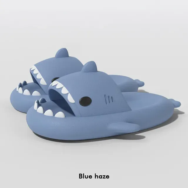 Pantoufles requin pour hommes, diapositives de salle de bain intérieures, sandales d'été pour femmes, sandales de dessin animé, chaussures plates à la mode pour couples, chaussures de plage souples en EVA pour enfants_voghion.com